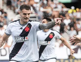 Vasco busca vitória para se garantir nas semifinais do Carioca