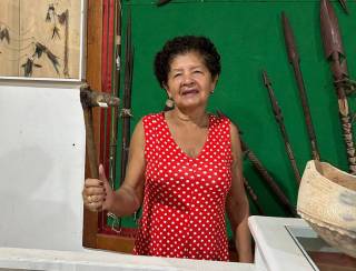 Professora mantém sozinha museu de fósseis e artefatos indígenas em Itaituba (PA)