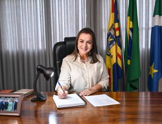 Quaest: 32% dos eleitores de Campo Grande avaliam gestão da prefeita Adriane Lopes como positiva; 30%, como negativa