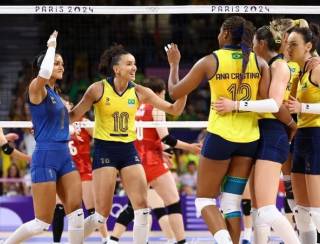 Brasil vence Japão por 3 a 0 no vôlei feminino