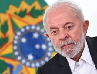 Lula sanciona novo ensino médio, mas veta mudança no Enem