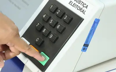 TSE começa testes públicos de segurança das urnas que serão usadas nas eleições de 2024