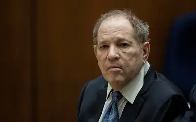 Tribunal anula uma das condenações de Harvey Weinstein por estupro