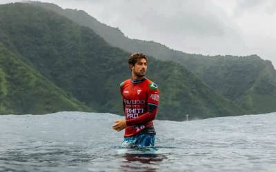 Com maior equipe de surfe, brasileiros aguardam disputa no Taiti