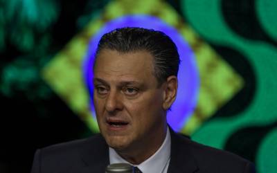Autoembargo do Brasil garantiu transparência a mercados, diz Fávaro