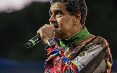 Brasil evita reconhecer automaticamente eleição de Maduro e veta participação de embaixadora em reunião para proclamar a vitória