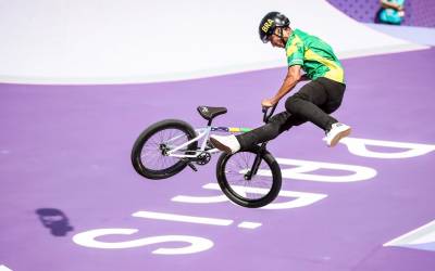 Gustavo Bala Loka põe Brasil na final do ciclismo BMX na Olimpíada