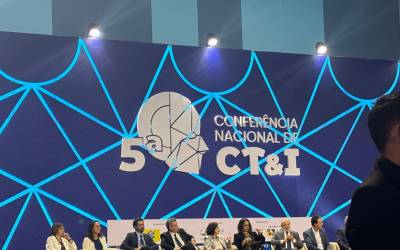 Lula recebe Plano Brasileiro de Inteligência Artificial em cerimônia em Brasília
