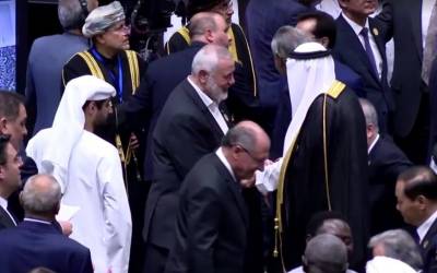 Alckmin aparece perto de chefe do Hamas em posse de novo presidente do Irã horas antes de Ismail Haniyeh ser assassinado