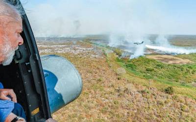 Lula aponta descuido com pantanal em visita ao bioma, que vive maior ameaça desde 2020