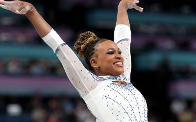 Rebeca Andrade conquista a prata na final do salto nos Jogos de Paris